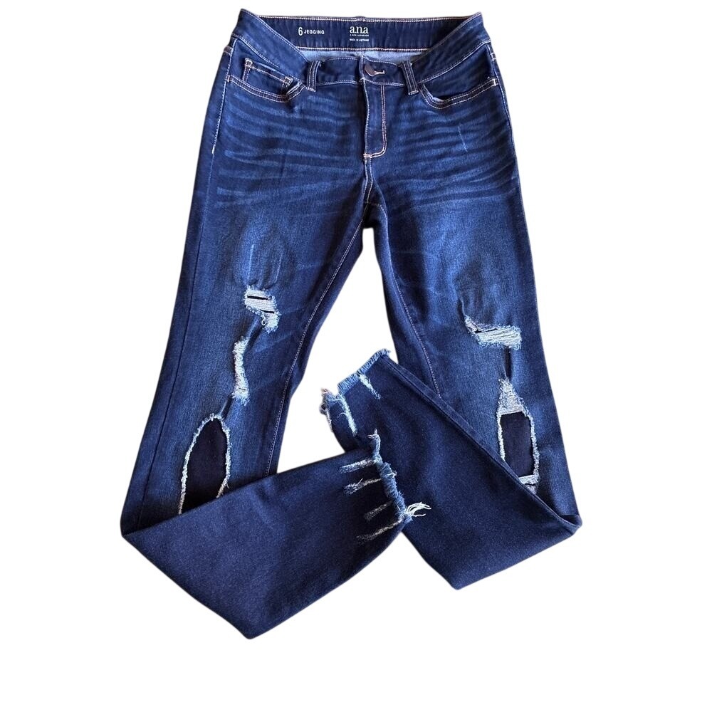 a.n.a. A NEW APPROACH Jeans Size 6 dark wash blue destroyed raw hem jegging